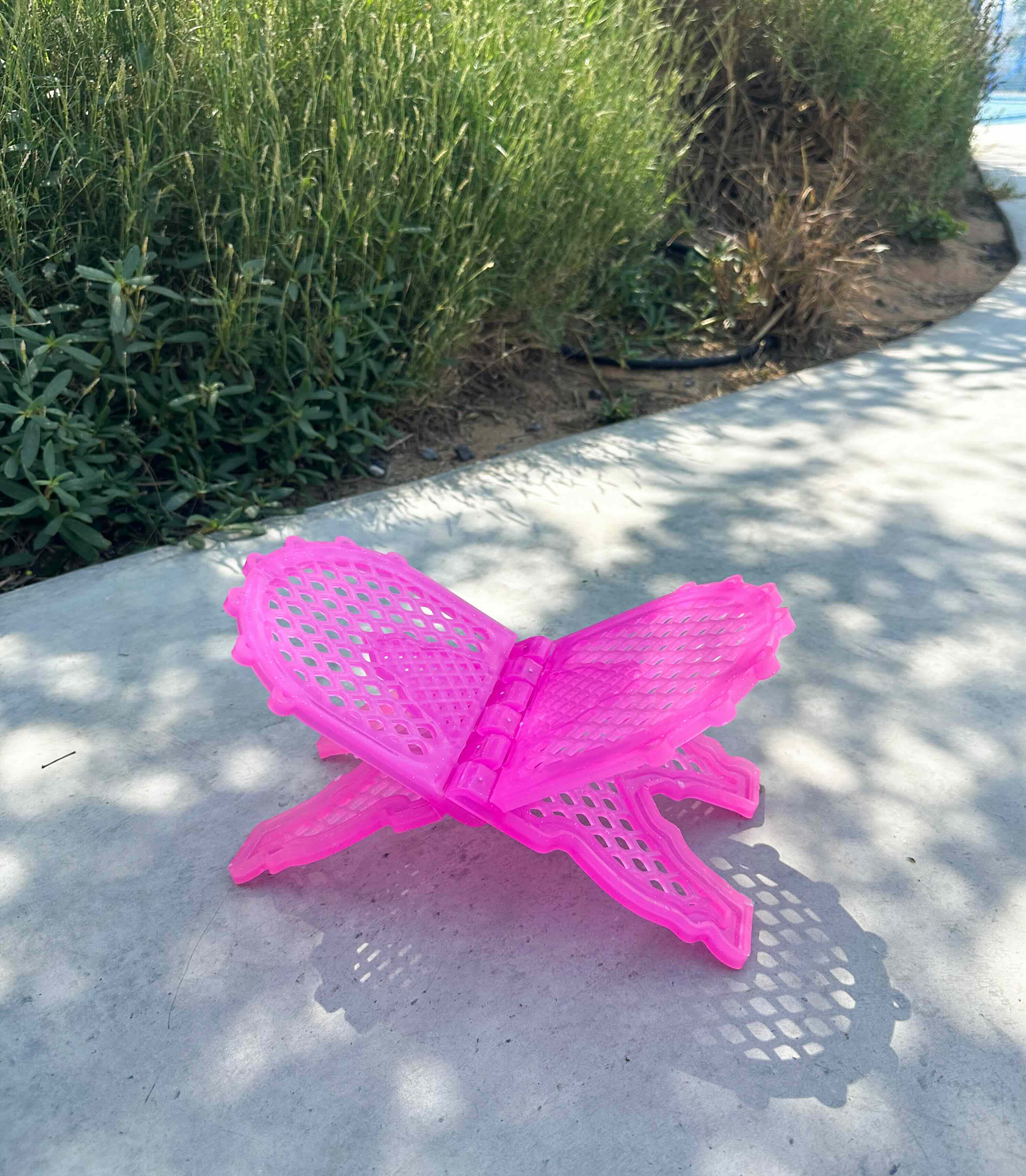 Pink Quran stand for kids